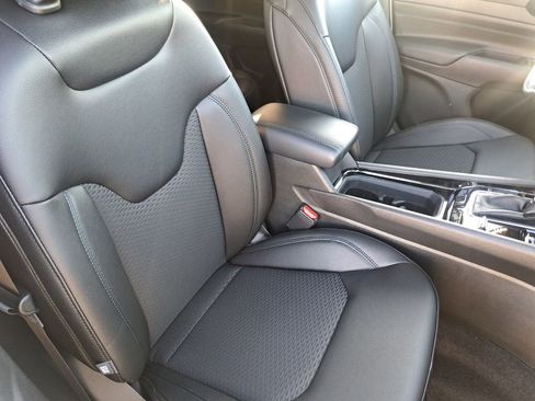 New 2026 Jeep Compass Latitude image 18