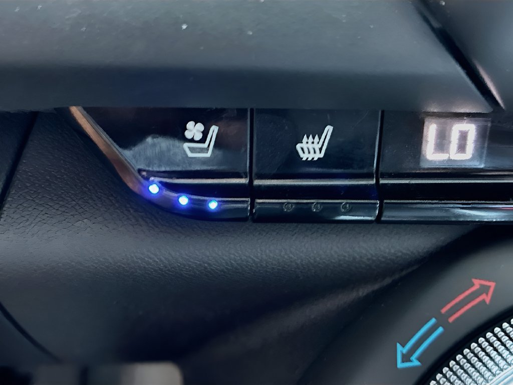 Used 2023 Chevrolet Camaro SS RWD image 20