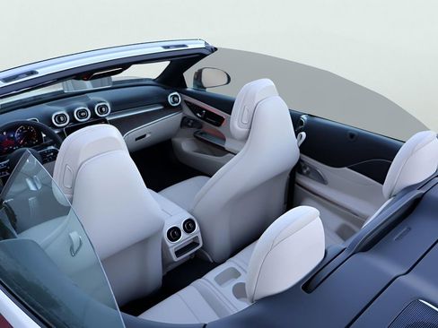 New 2026 Mercedes-Benz CLE 300 4MATIC Cabriolet image 16