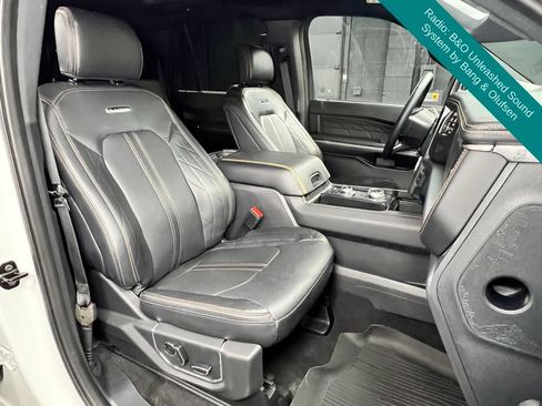 Used 2024 Ford Expedition Max Platinum AWD/4WD image 8