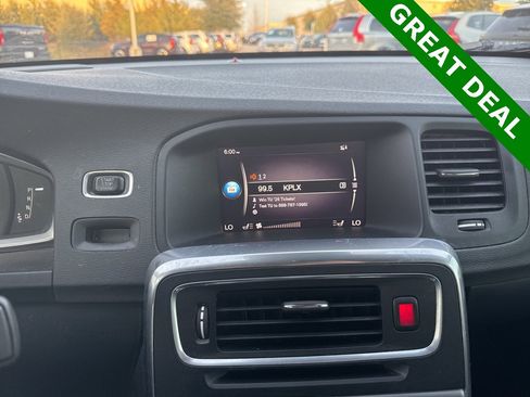 Used 2018 Volvo S60 T5 Dynamic w/ Vision Package image 16