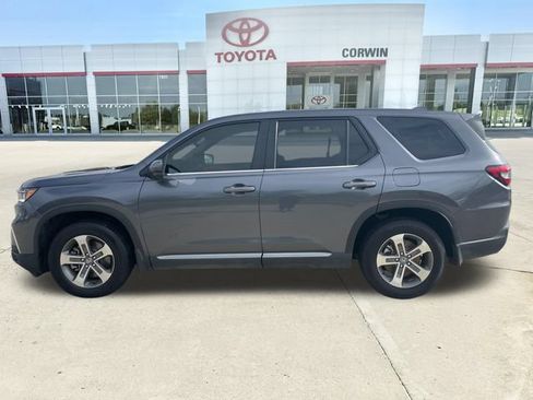 Used 2025 Honda Pilot EX-L image 2