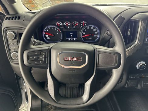 Used 2024 GMC Sierra 1500 Pro w/ Fleet Convenience Package image 11