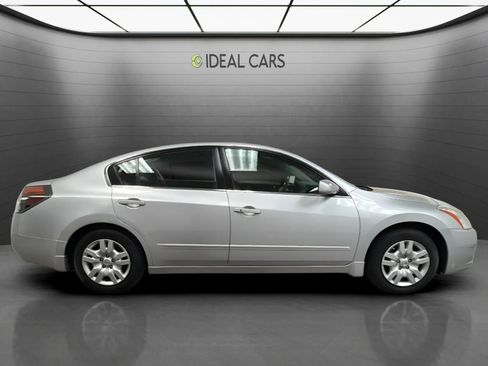 Used 2012 Nissan Altima 2.5 S FWD image 4