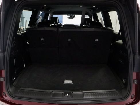 Used 2022 Jeep Wagoneer Series III w/ Flexible Seating Group AWD/4WD image 13