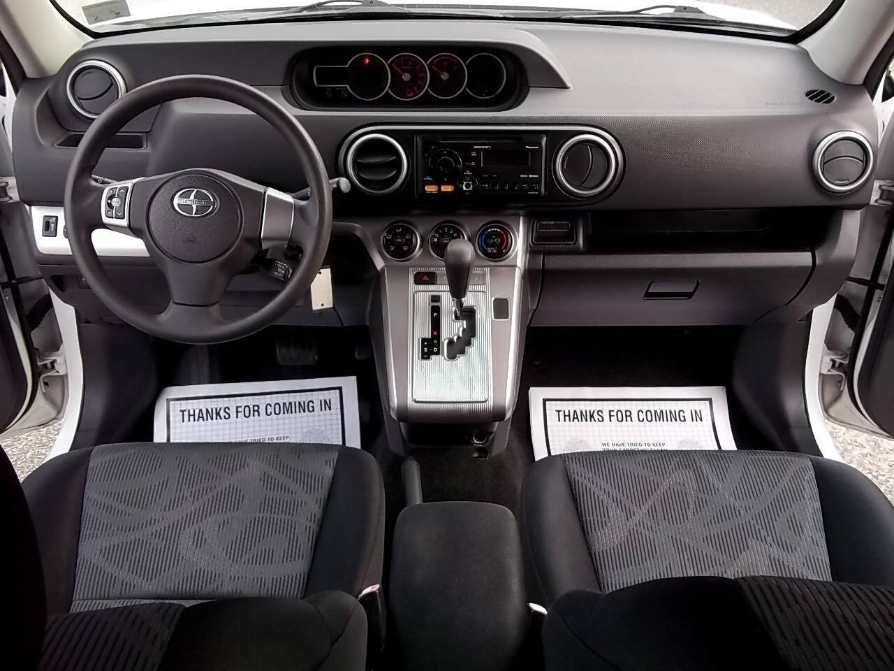 Used 2012 Scion xB FWD image 13