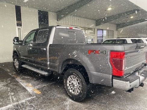 Used 2021 Ford F250 XLT w/ XLT Premium Package image 5