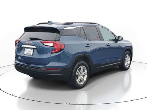Certified 2024 GMC Terrain SLE w/ Driver Convenience Package FWD image 4