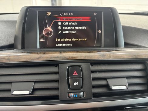 Used 2016 BMW 428i xDrive Convertible AWD/4WD image 40