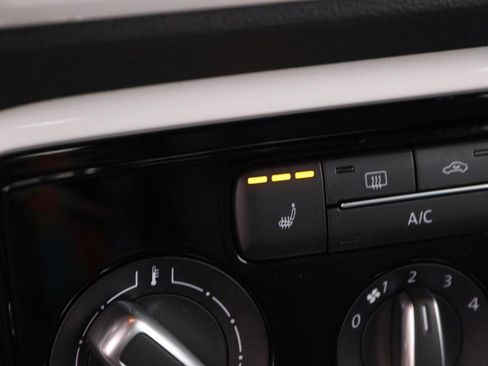 Used 2018 Volkswagen Beetle 2.0T S image 15