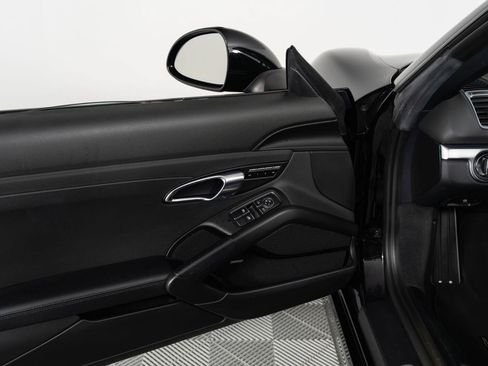 Used 2015 Porsche Boxster S RWD image 27