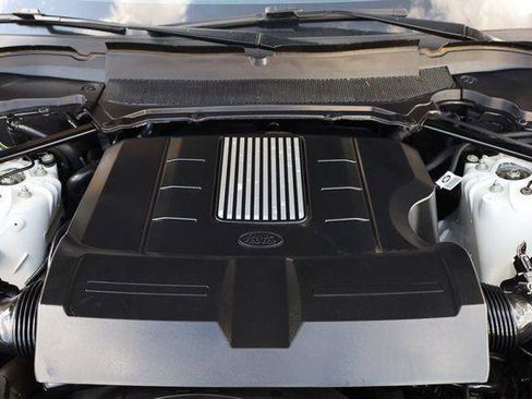 Used 2018 Land Rover Range Rover Sport HSE image 12