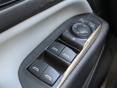 Certified 2024 Chevrolet Equinox LS w/ LS Convenience Package FWD image 21