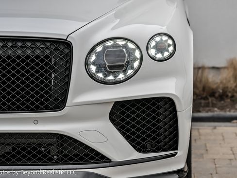 Used 2023 Bentley Bentayga image 9