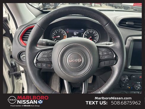 Used 2022 Jeep Renegade Trailhawk image 21