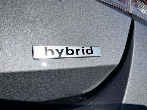 Used 2024 Hyundai Elantra Limited image 10