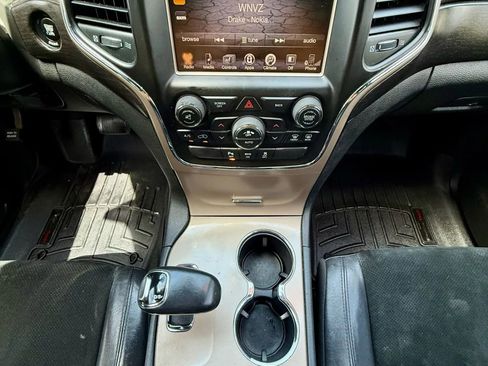 Used 2015 Jeep Grand Cherokee Altitude image 13