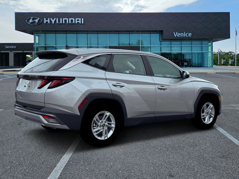 New 2026 Hyundai Tucson SE FWD image 8