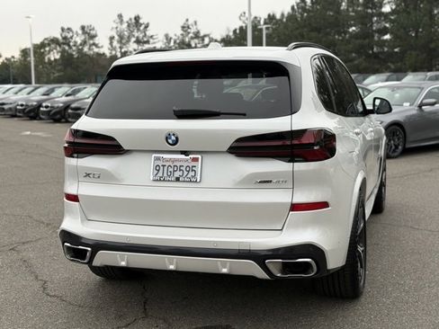 Used 2026 BMW X5 xDrive40i w/ M Sport Package image 9