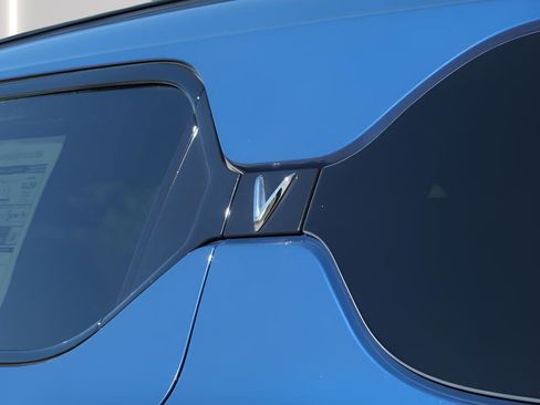 New 2024 VinFast VF 9 Plus image 35