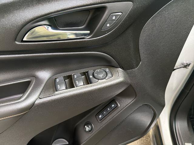 Used 2021 Chevrolet Equinox Premier AWD/4WD image 17