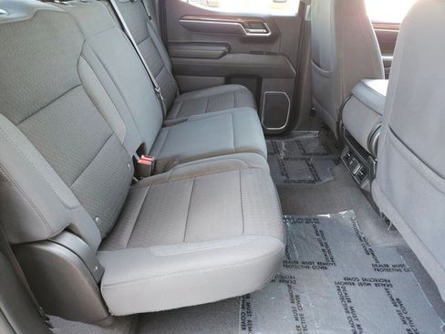 Used 2022 Chevrolet Silverado 1500 LT Trail Boss image 23