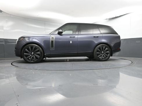 Used 2024 Land Rover Range Rover SV image 34