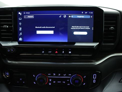 Used 2025 Chevrolet Silverado 2500 LT w/ Convenience Package image 22