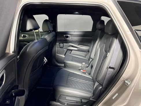 Used 2024 Kia Sorento SX Prestige image 21