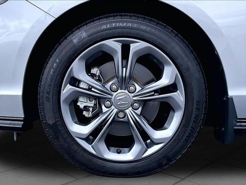 Used 2024 Honda Accord EX-L image 11