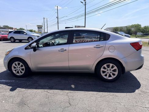 Used 2013 Kia Rio LX FWD image 3