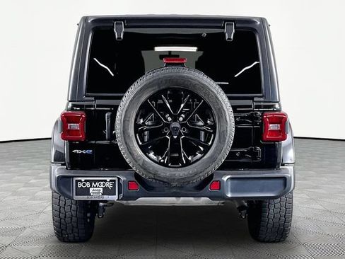 Used 2021 Jeep Wrangler Unlimited Sahara w/ Cold Weather Group AWD/4WD image 5
