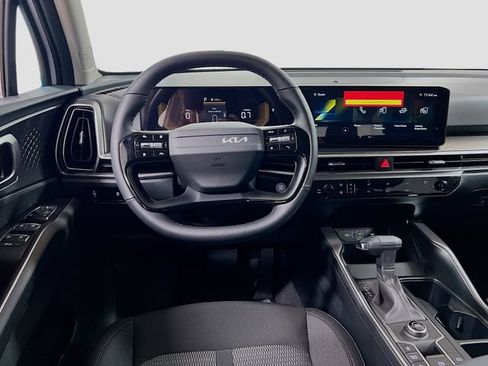 New 2026 Kia Sorento LX FWD image 21