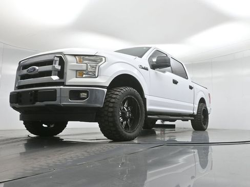 Used 2017 Ford F150 XLT image 42