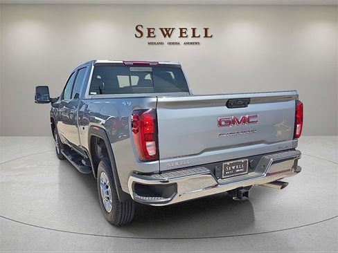 New 2025 GMC Sierra 2500 SLE w/ SLE Value Package; image 3