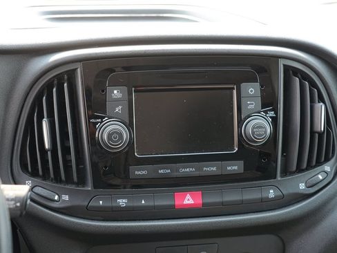 Used 2022 RAM ProMaster City Tradesman FWD image 21