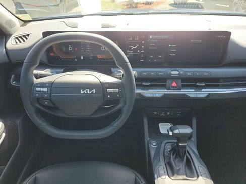 New 2026 Kia K4 EX FWD image 17