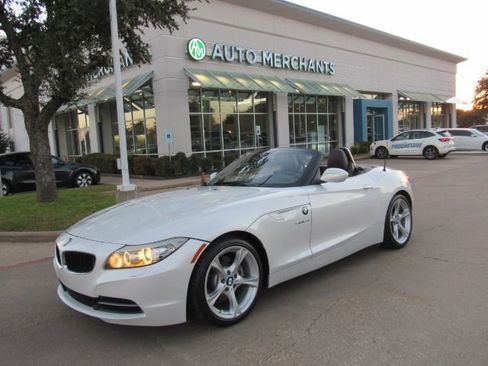 Used 2013 BMW Z4 sDrive28i image 1