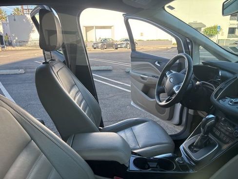 Used 2018 Ford C-MAX Titanium w/ Equipment Group 301A image 19