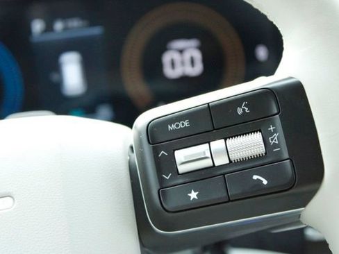 Certified 2026 Hyundai Santa Fe SEL FWD image 22