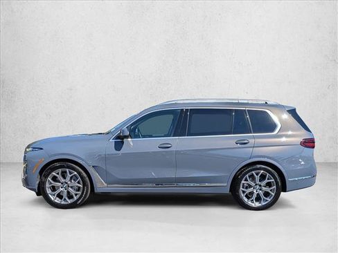 Used 2026 BMW X7 xDrive40i AWD/4WD image 9