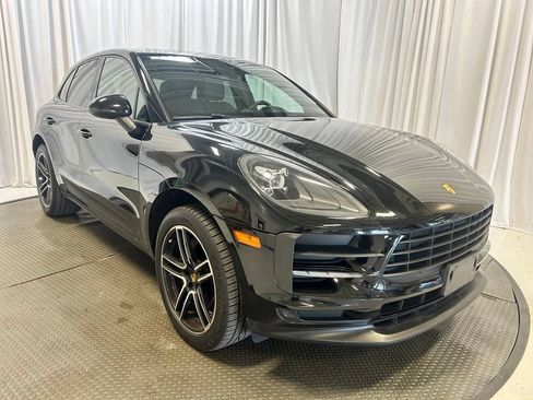 Used 2021 Porsche Macan AWD/4WD image 31