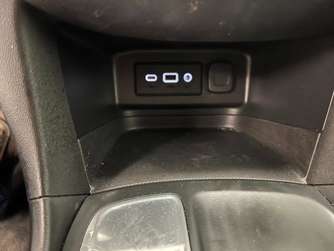 Used 2019 Chevrolet Equinox LT image 49