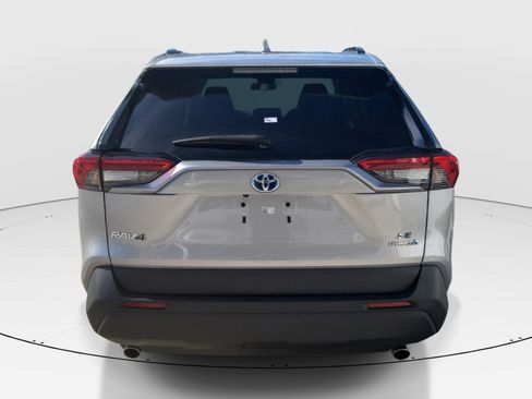 Certified 2024 Toyota RAV4 LE AWD/4WD image 6