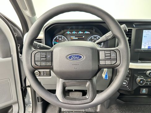 New 2025 Ford F350 XL w/ XL Chrome Package image 20