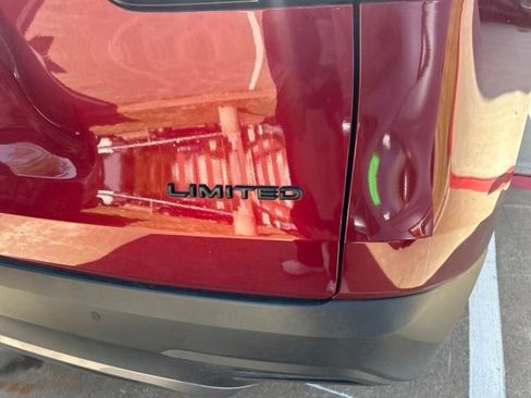 Used 2025 Toyota Grand Highlander FWD image 5