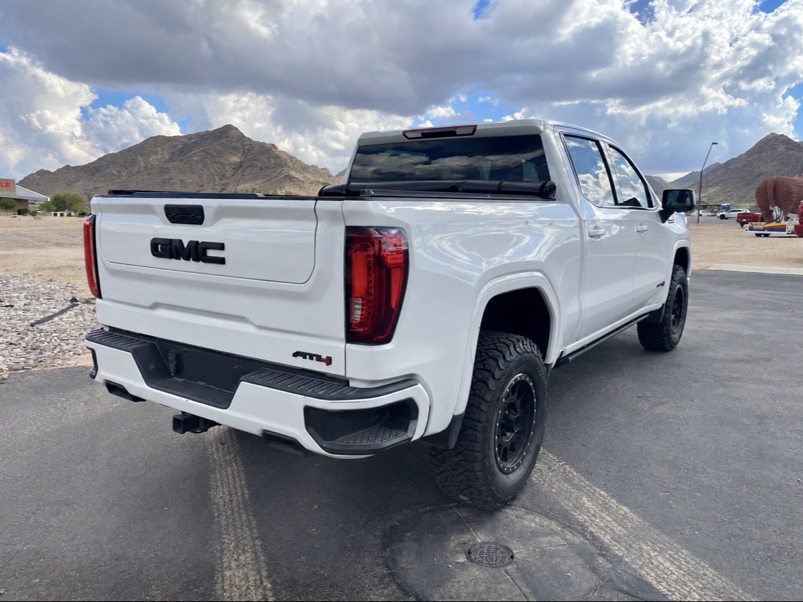Used 2021 GMC Sierra 1500 AT4 AWD/4WD image 5