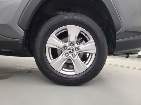 Used 2025 Toyota RAV4 XLE AWD/4WD image 10