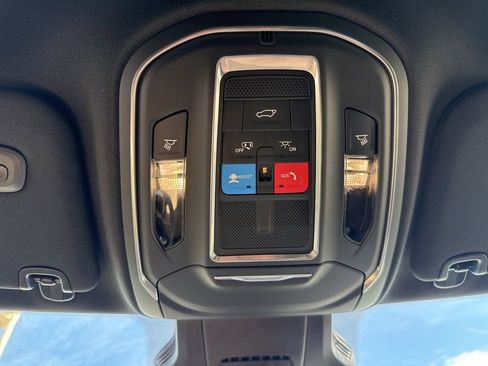 New 2026 Jeep Cherokee Limited image 28