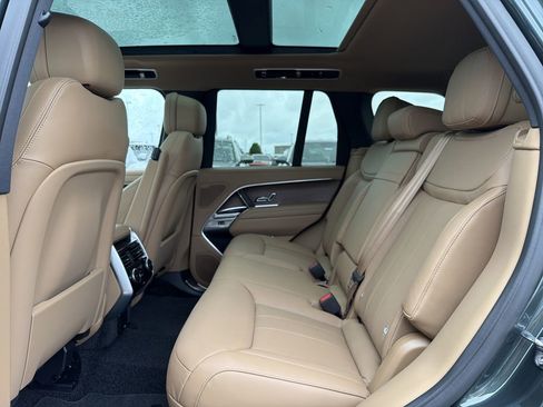 New 2026 Land Rover Range Rover SE image 5